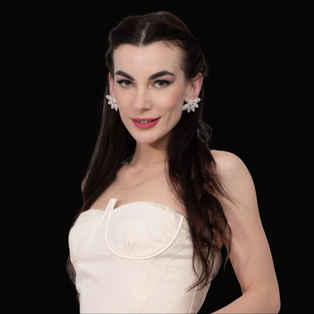 Fortuna-Handmade-Earrings-Model