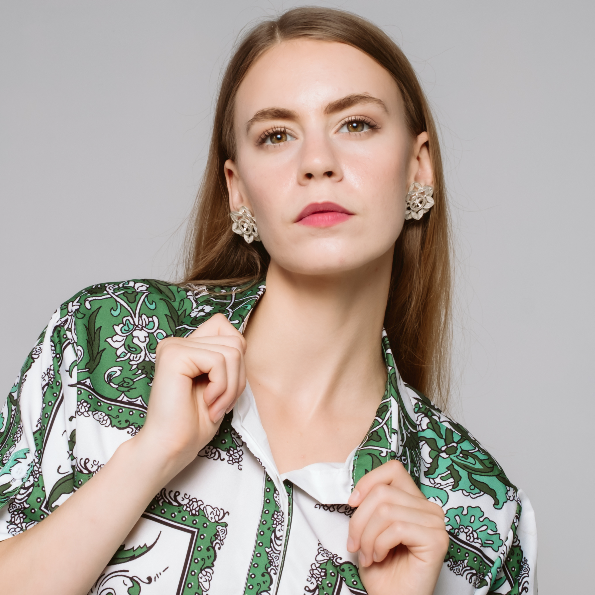 Woman wearing Fortuna, silver filigree convertible earrings by valerosa
