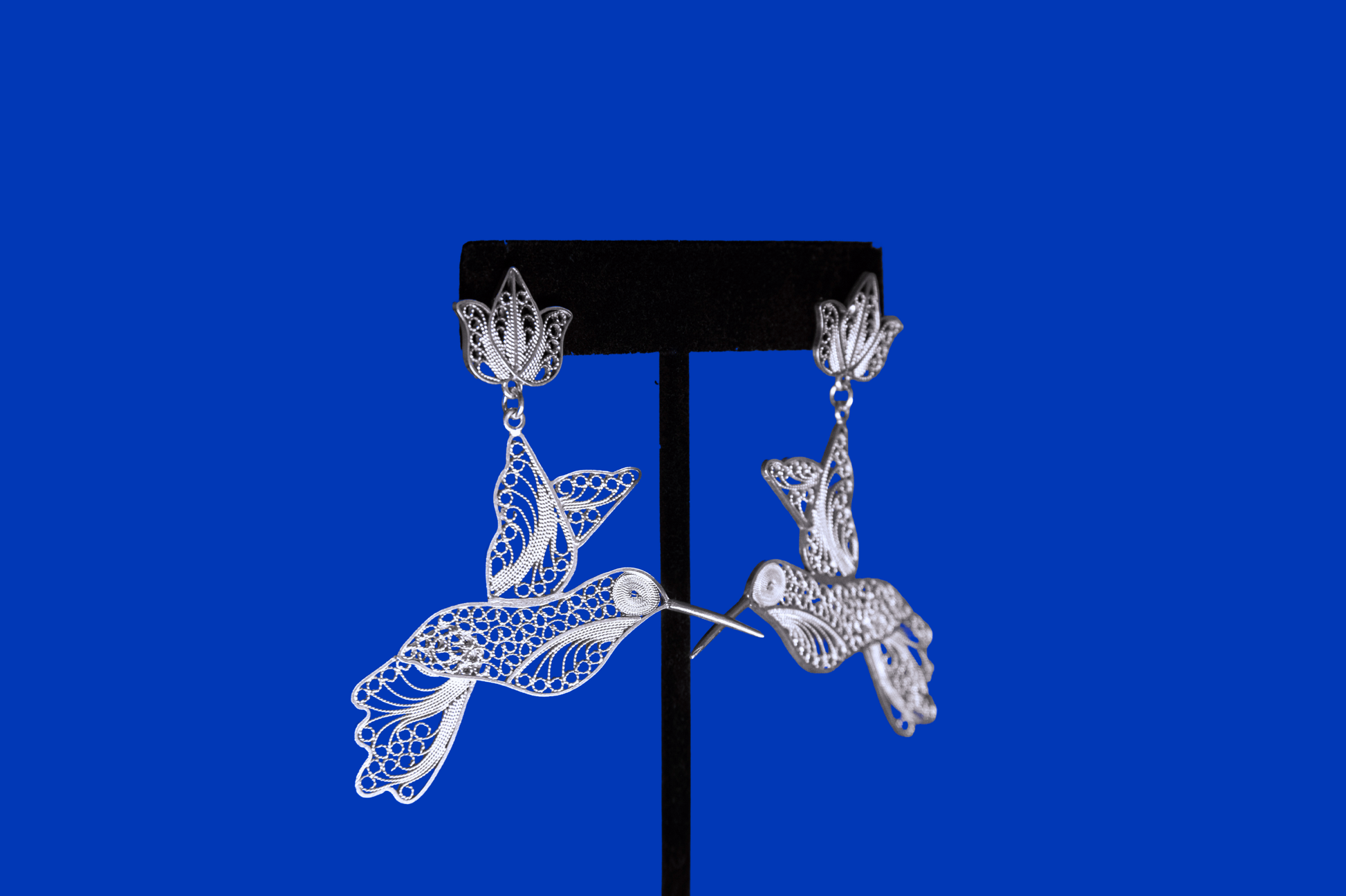 Amapola-Handmade-Earrings-Lateral