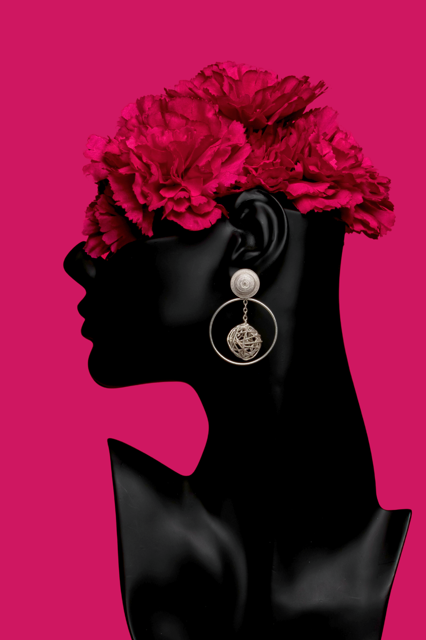 Aurora-Handmade-Earrings-Stand