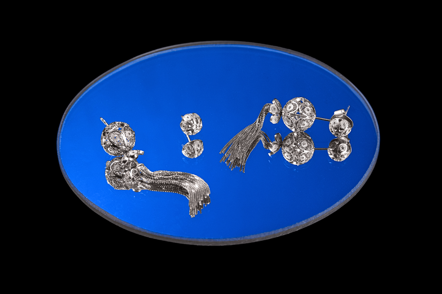 Gracia-Handmade-Earrings-Mirror