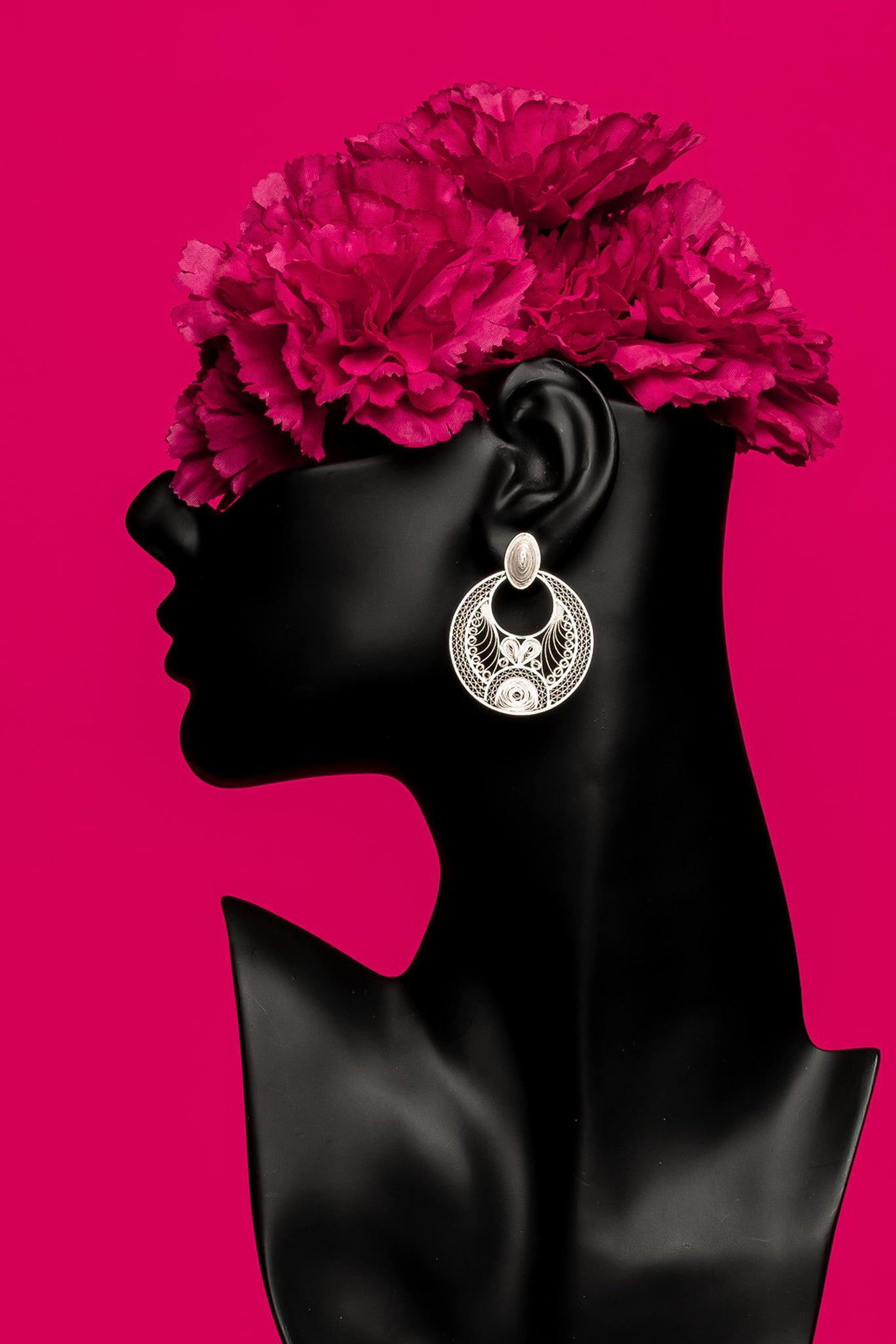 Inmaculada-Handmade-Earrings-Stand