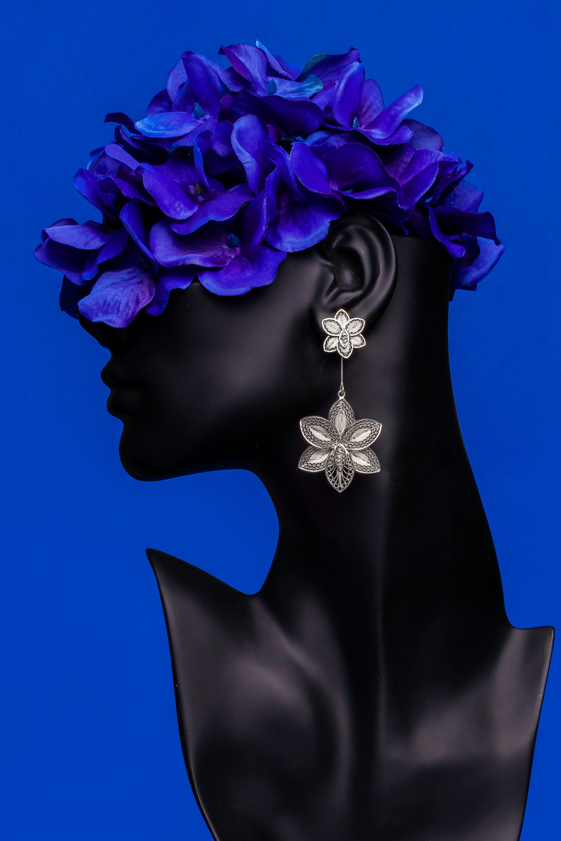 Magdalena-Handmade-Earrings-Stand