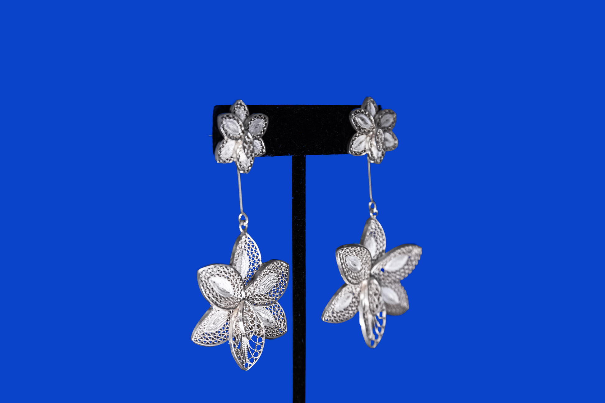 Magdalena-Handmade-Earrings-Lateral