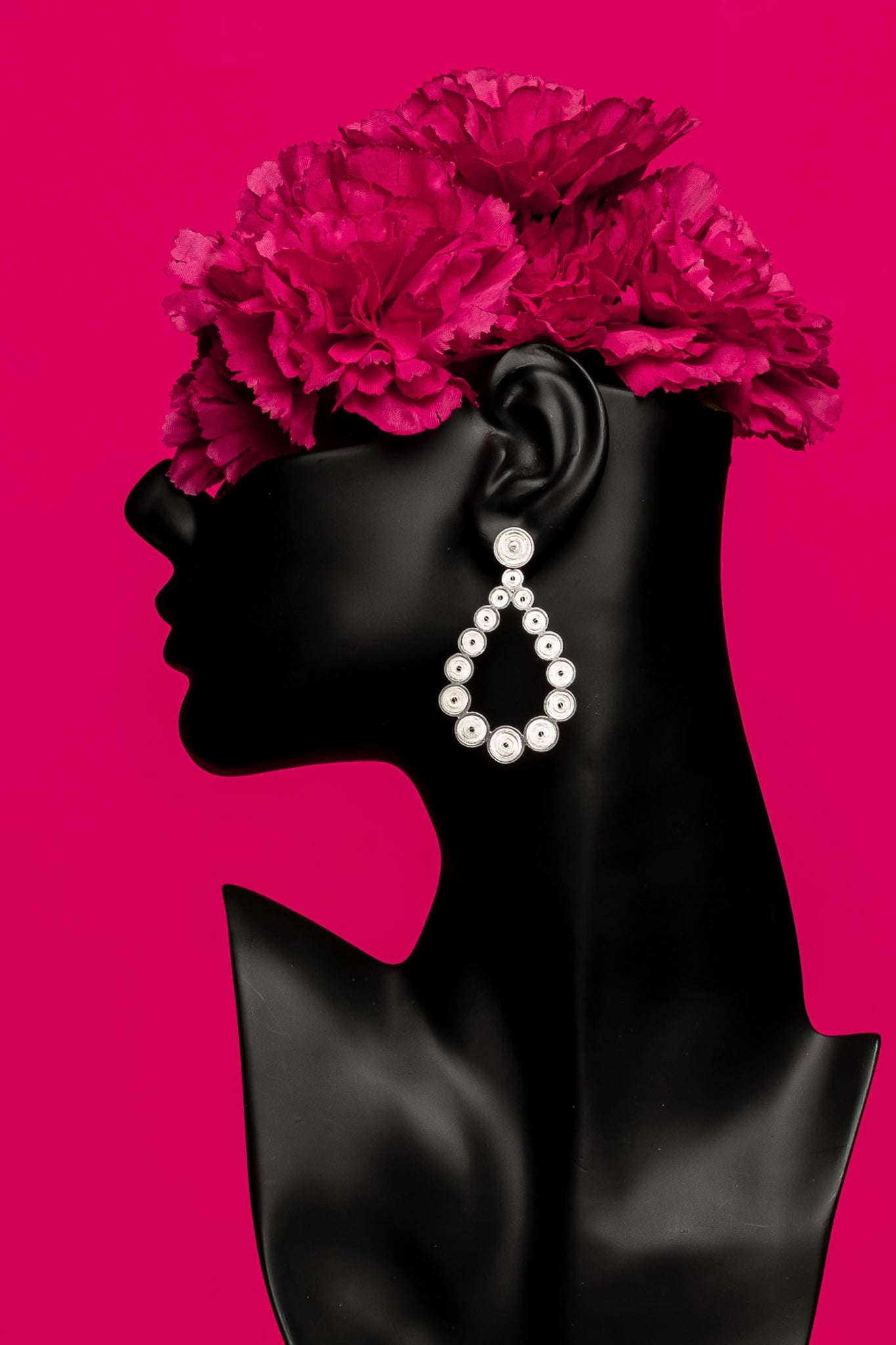 Piedad-Handmade-Earrings-Stand